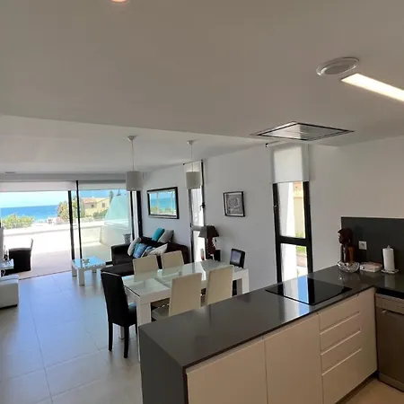 En Primera Linea Lujo Denia